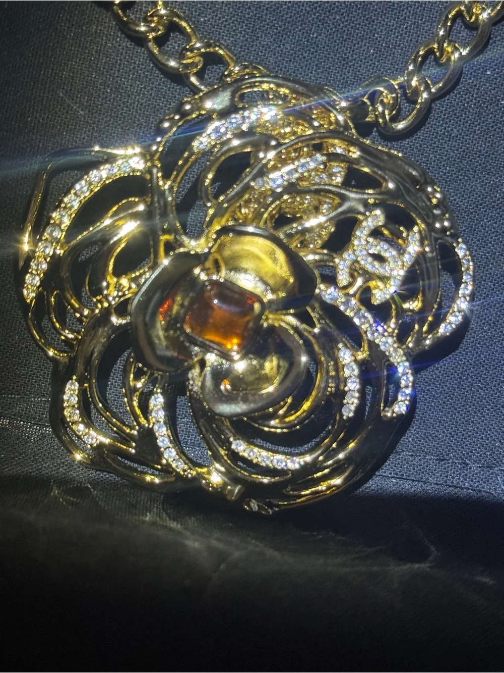 CHANEL Camellia Large Choker / Necklace